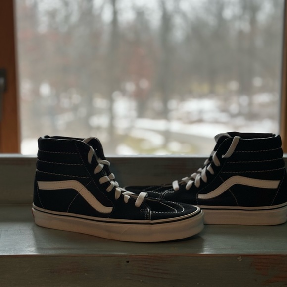 Women’s Vans suede hi tops - Picture 10 of 14